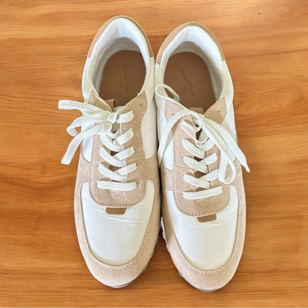 Women’s Universal Thread Maria Sneakers White and Tan Size 11 - Picture 4 of 9
